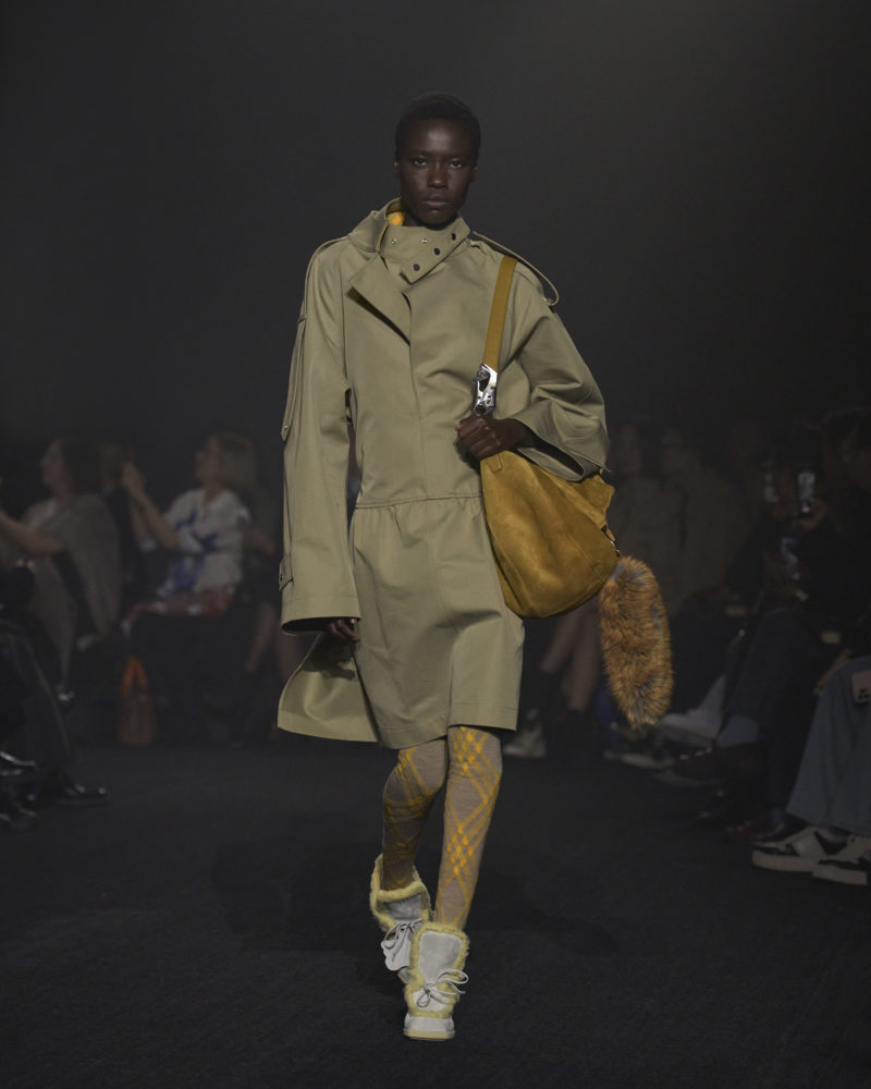 Daniel Lee Delivers British Realness At Burberry Fw