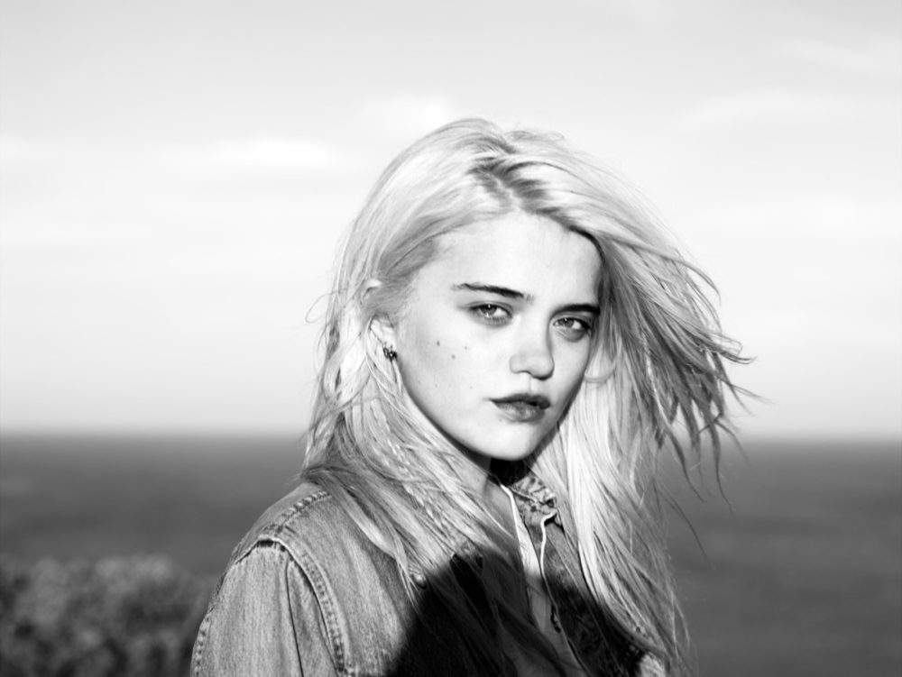 Nobody Tells Sky Ferreira What to Do - Interview Magazine